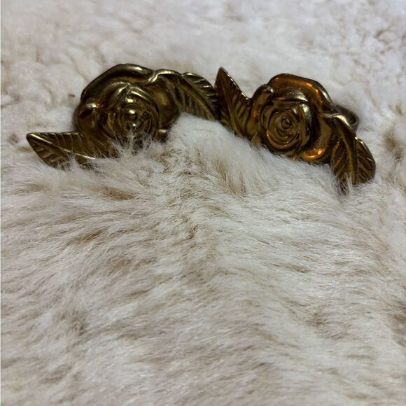 Vintage Anthropologie Brass Rose Napkin Rings set of 2 - Picture 4 of 5